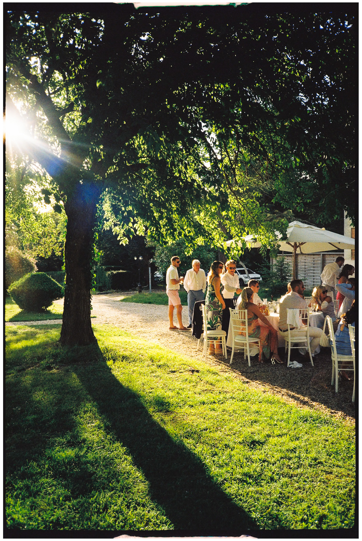 FRANCE WEDDING ON ANALOGUE FILM CHATEAU DE LA VALOUZE 042 FRANCE WEDDING ON ANALOGUE FILM CHATEAU DE LA VALOUZE 042